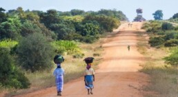 africa-ayuda-humanitaria-responsabilidad-desarrolla-constructora