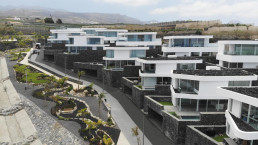 Villa Insigne es un espectacular complejo de viviendas de diseño
