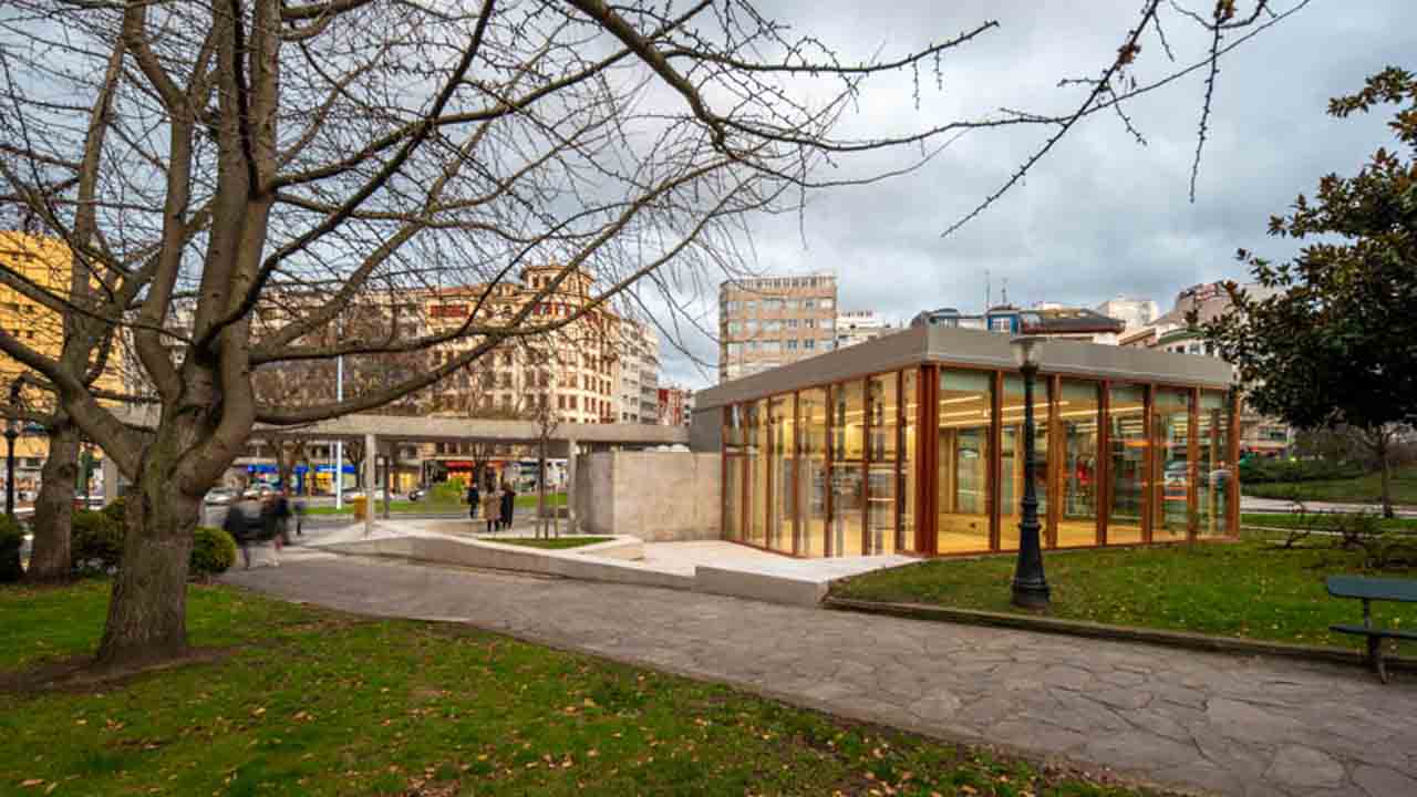 El centro cívico El Remanso se ha integrado con el parque de 7.000 metros cuadrados