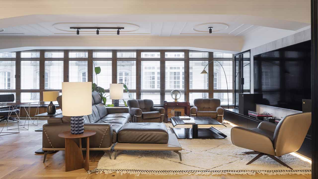 Vista del espectacular salón obtenido tras la reforma de vivienda en A Coruña